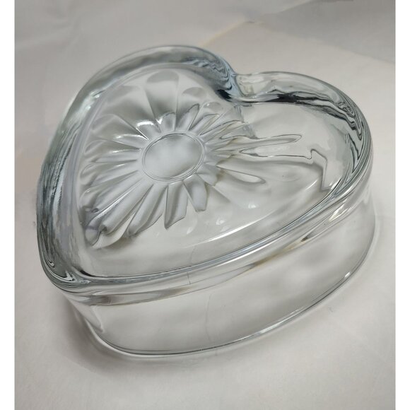 Heart Shaped Glass Bowl Candy Decorative Dish Trinket Dish With Floral Design - Picture 6 of 7
